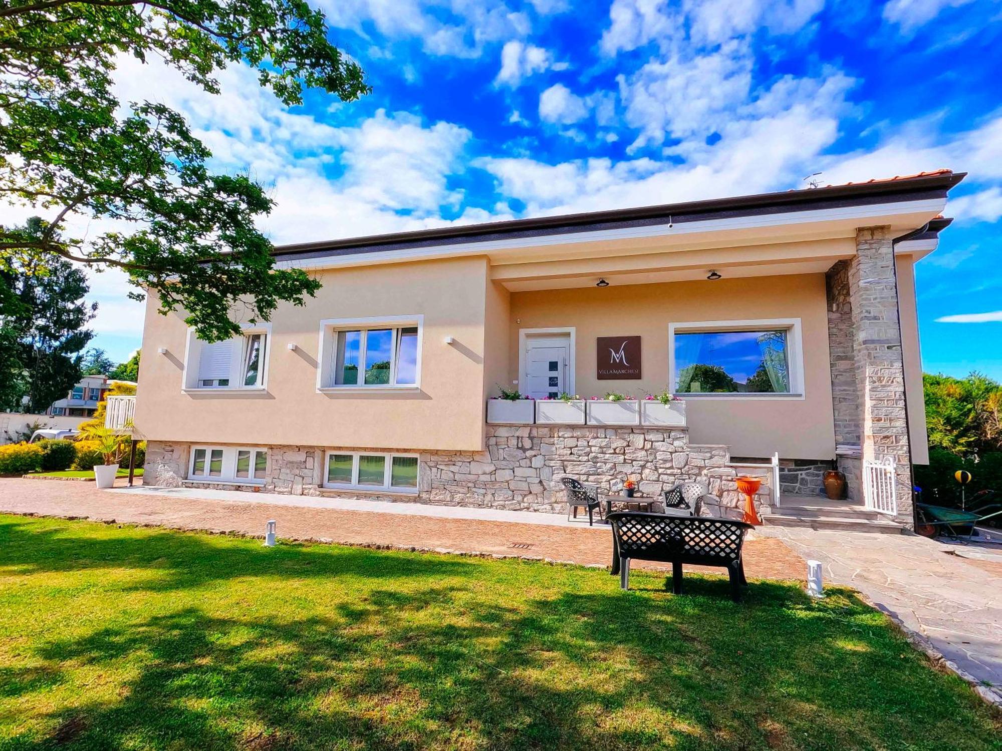 Villa Marchese Lake Maggiore Somma Lombardo Exterior photo